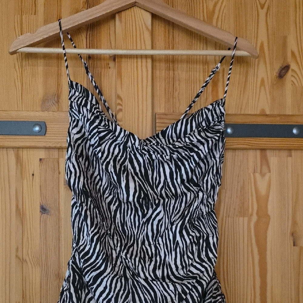 OFFERS WELCOME - NWT FOR LOVE AND LEMONS ALLIE ZEBRA PRINT MINI DRESS - Picture 4 of 9